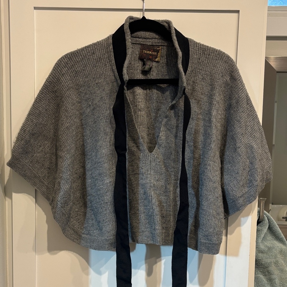 Tarnish Knit Capelet Shrug Gray with Black Contrast Neck Tie